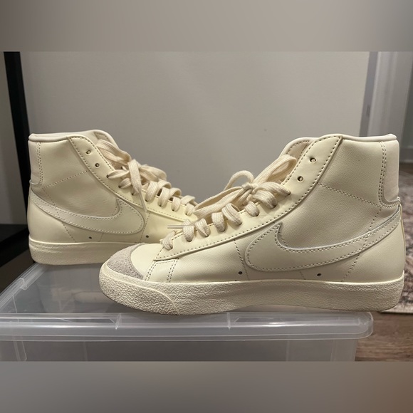 Nike Blazer Mid 77 Vintage Coconut Milk Women's Size 6.5 - Picture 1 of 4